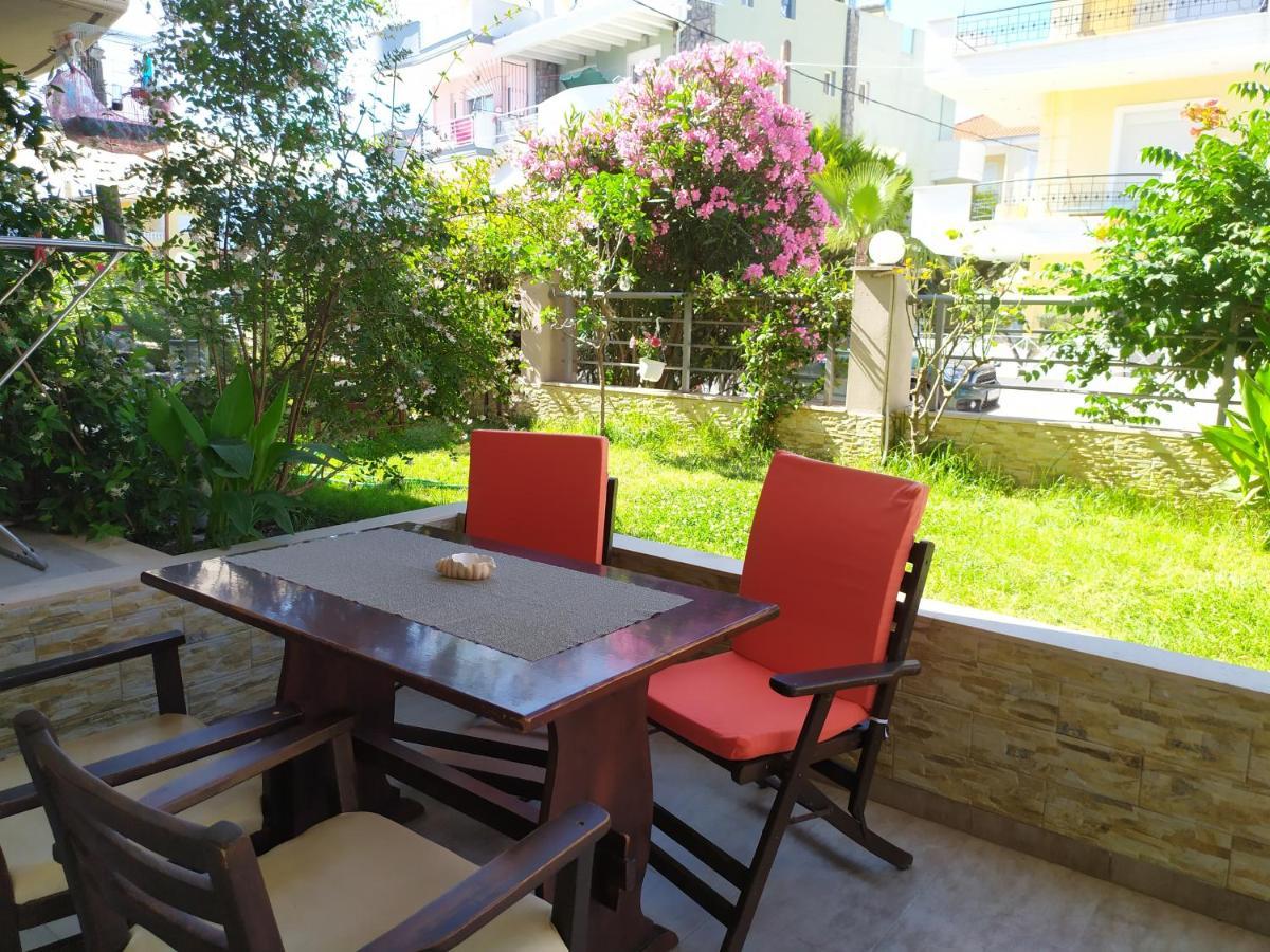 Iro Apartments Néa Péramos Kültér fotó